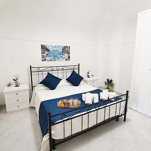Camera con letto king size